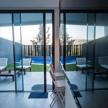 Ferienhaus Casa Aire De Mar, Modern House With Private Pool, Overlooking Baviera Golf, Within Walking Distance Of Velez Malaga