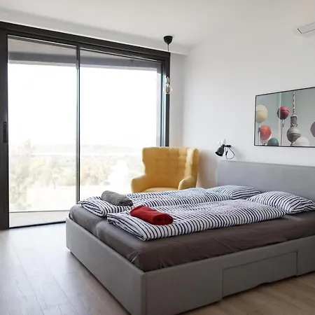 Ferienhaus Casa Aire De Mar, Modern House With Private Pool, Overlooking Baviera Golf, Within Walking Distance Of Velez Malaga
