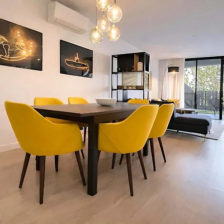 Дом отдыха Casa Aire De Mar - Exclusive With Private Pool In Baviera Golf Велес